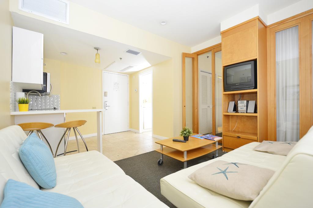 First Street Apartments ميامي بيتش المظهر الخارجي الصورة