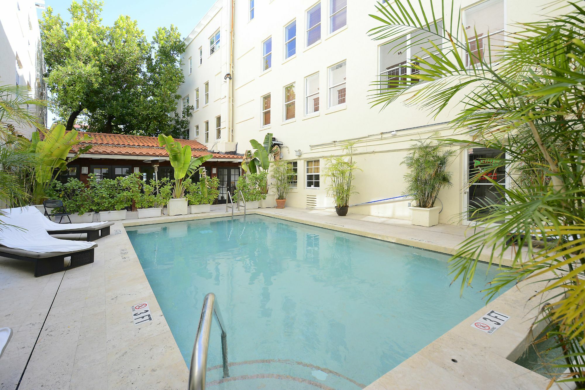 First Street Apartments ميامي بيتش المظهر الخارجي الصورة